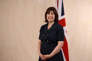 Министр образования Великобритании соврала о своей учёбе в Оксфорде