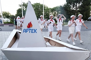 Минпросвещения вернёт деньги за коммерческие путёвки в «Артек»