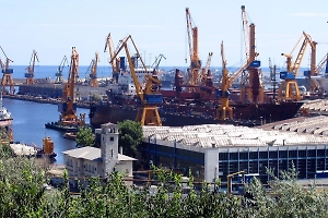 В порту Констанцы снова объявили угрозу взрыва, суда остановлены