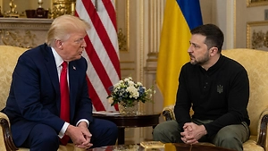 «Подонок, но наш подонок»: За что «карманному террористу» Зеленскому прилетело от Трампа