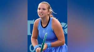 16-летняя Лютова обыграла Макнэлли и вышла в полуфинал турнира WTA в Мемфисе