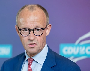 Мерц назвал критиков своих реформ «нытиками» и «придирами»