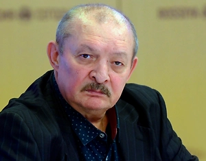 Что такое беспилотные летательные системы? Это выпустили новую задачу — изоляция района боевых действий. Это приблизительно 50–70 километров района боевых действий — полностью всё изолируется. Не допускается передвижение техники, личного состава, подвоза вооружения. То есть мы просто обесточили вот этот опорный пункт.