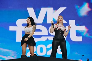 VK Fest собрал 70 тыс. человек на фееричном шоу с 80 звёздами и секретным гостем