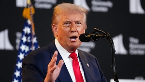 Трамп назвал переговоры с Ираном пустой тратой времени