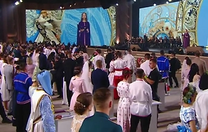 150 пар одновременно сказали «Да» на фестивале «Россия. Соединяя сердца»