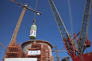 Росатом установил 340-тонный корпус реактора на АЭС «Эль-Дабаа» в Египте
