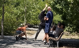 Бил обухом и угрожал убийством: «Крымский Раскольников» с топором напал на прохожих в Евпатории