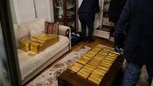 В Турции силовики нашли в квартире ОПГ 200 кг золота на 1,34 млрд лир