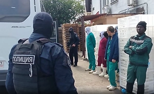 Более 130 нелегалов выдворят из России после рейда на предприятии в Люберцах 