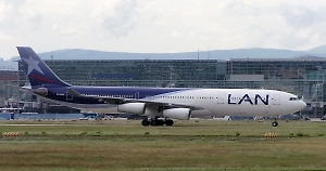 Пассажирский лайнер LATAM Airlines подал сигнал бедствия в небе над Аргентиной