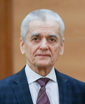 Сначала оно будет очень эксклюзивным, а если всё пойдёт хорошо, то будет так же, как и протезирование сейчас, доступным всем. Мы не только думаем о том, чтобы зубы выращивать. Можно, допустим, из малодифференцированных клеток человека выращивать органы. Условно говоря, свою же почку вырастить или печень