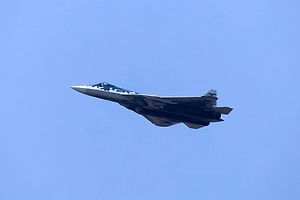 «Невидимки» вышли на охоту: В США раскрыли роль Су-57 в ударах по Одессе