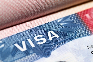 Госдеп США приостановил выдачу иммиграционных виз по всему миру