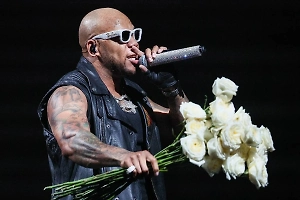 Фанаты Flo Rida начали судиться с агентством, организовавшим концерт Канье Уэста