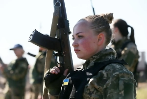 Запад уличили в подготовке масштабной мобилизации украинок в ВСУ