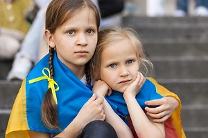 «Убивать москалей»: Русофобию на Украине формируют с детского сада, заявил экс-премьер