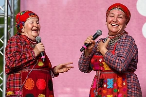 От «Евровидения» до водки и ликёра: «Бурановские бабушки» могут появиться в алкомаркетах