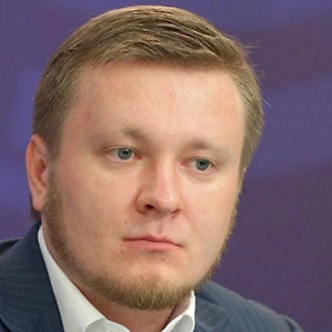 Для того чтобы атомная станция всегда была с питанием, там предусмотрены дизель-генераторы, которые находятся на территории. Когда внешнее энергоснабжение пропадает, включается дизель-генератор. Собственно, это вот такая история.