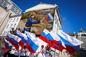 От Калининграда до Владивостока: Акция ко Дню флага охватила более 10 млн россиян в 22 регионах


