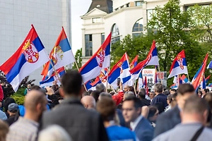 «Исландцы могут, а мы — нет?» В Сербии требуют референдума по ЕС