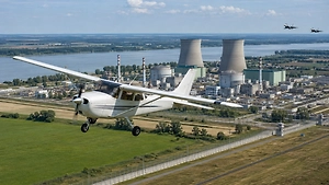 Пьяный мужчина угнал самолёт Cessna и залетел в зону АЭС «Пакш» в Венгрии
