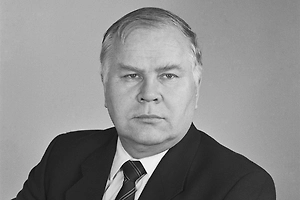 Умер бывший министр морского флота СССР Юрий Вольмер