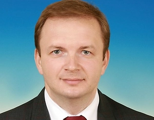 Другая ситуация возникает, когда человек сам подключил подписку с автопродлением и забыл её отключить. Само списание при таких условиях незаконным автоматически не становится. Однако потребитель вправе отказаться от дальнейшего использования услуги. Для цифровых подписок действуют специальные нормы, по которым при прекращении непрерывного доступа возвращается часть платы пропорционально оставшемуся оплаченному периоду