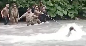 В Ингушетии волонтёр едва не погиб в реке во время поисков пропавшего мужчины