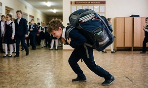 «Ортопедический» не значит полезный: Как выбрать рюкзак, который не испортит спину школьника