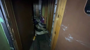 Появилось видео с моментом поджога квартиры в Москве, устроенного пенсионеркой