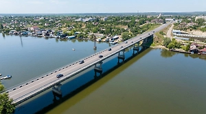 Мост, обеспечивающий трафик в порты Дуная, повреждён в Одесской области