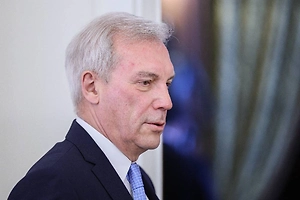 Грушко: Слова Сикорского об учениях НАТО — вопрос к «людям в белых халатах»