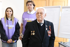Ветеран ВОВ пришёл на избирательный участок в Тамбове на следующий день после 99-летия