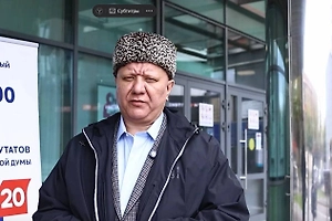 Муфтий Москвы вместе с супругой проголосовали на выборах в Госдуму