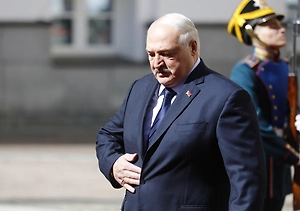 Лукашенко заявил, что белорусы «ринулись» в Москву из-за политики Запада