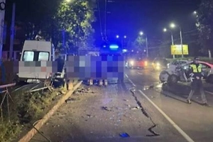 Скорая с беременной пациенткой попала в ДТП в Калининграде