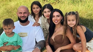 Мать Оксаны Самойловой заявила, что Джиган угрожал убить её дочь и детей