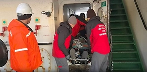 У спасённых моряков с судна «Триумф» обнаружили ожоги дыхательных путей