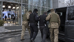 На Украине сотрудника телеканала «Интер» мобилизовали прямо у студии