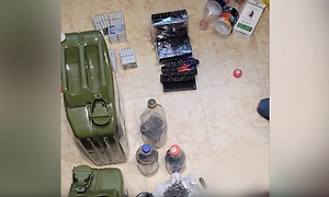 ФСБ показала задержание москвича, готовившего подрыв авто чиновника в кортеже