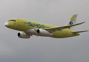 Российский SJ-100 набирает высоту — новый лайнер обеспечили заказами на три года