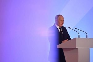 Путин в речи перед депутатами упомянул подвиг ополченцев Донбасса и героев СВО