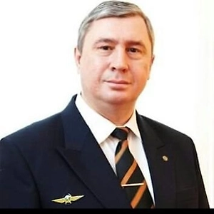 Все пассажиры, члены экипажа реально, конечно, могли погибнуть. Эта ситуация вообще полностью вышла из-под контроля. Контролировать борт и ситуацию очень тяжело, безусловно, почти невозможно. О каком контроле может идти речь, если они дерутся? То есть самолёт стал неуправляем. Это вообще случай из ряда вон выходящий.
