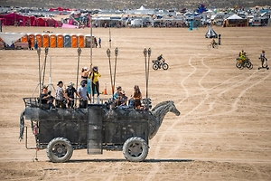 Участник Burning Man скончался во время фестиваля в пустыне Невады