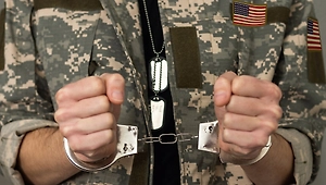 Два морпеха США задержаны на Окинаве за нападение на людей на фестивале