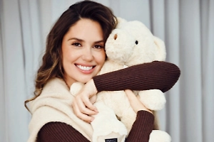  Агата Муцениеце вернулась в спортзал после родов и пожаловалась на лишний вес