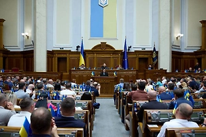 В Верховной раде побит антирекорд по числу депутатов, их стало 393