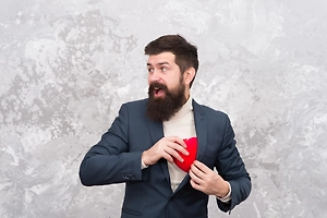 Life.ru узнал еврейские лайфхаки, как сэкономить и рассмотреть девушку во всей красе 14 февраля