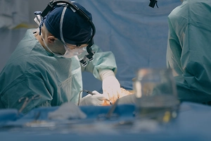 Несколько высокотехнологичных методов лечения рака стали бесплатными по ОМС